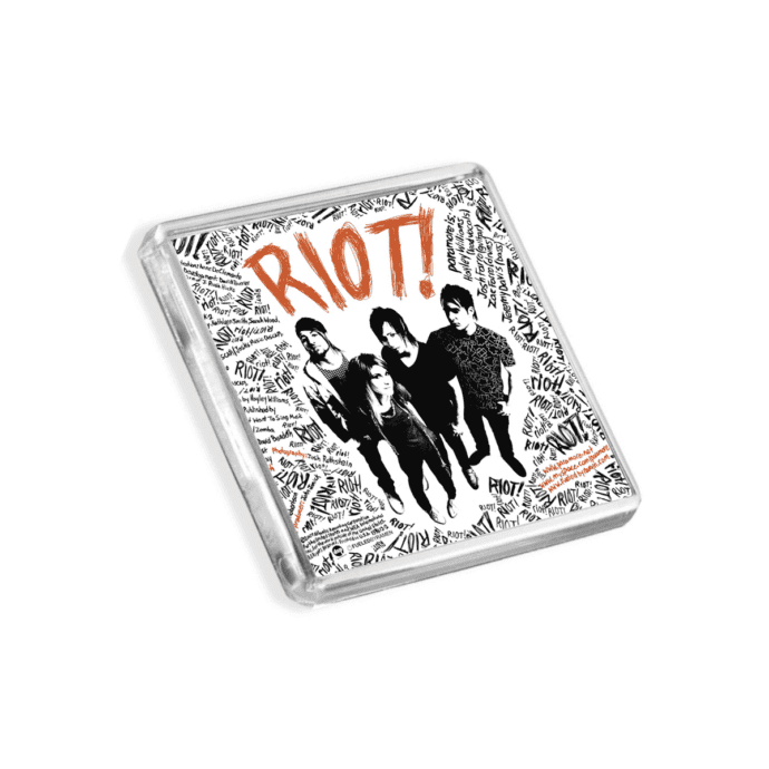 Plastic Paramore - Riot magnet on a white background